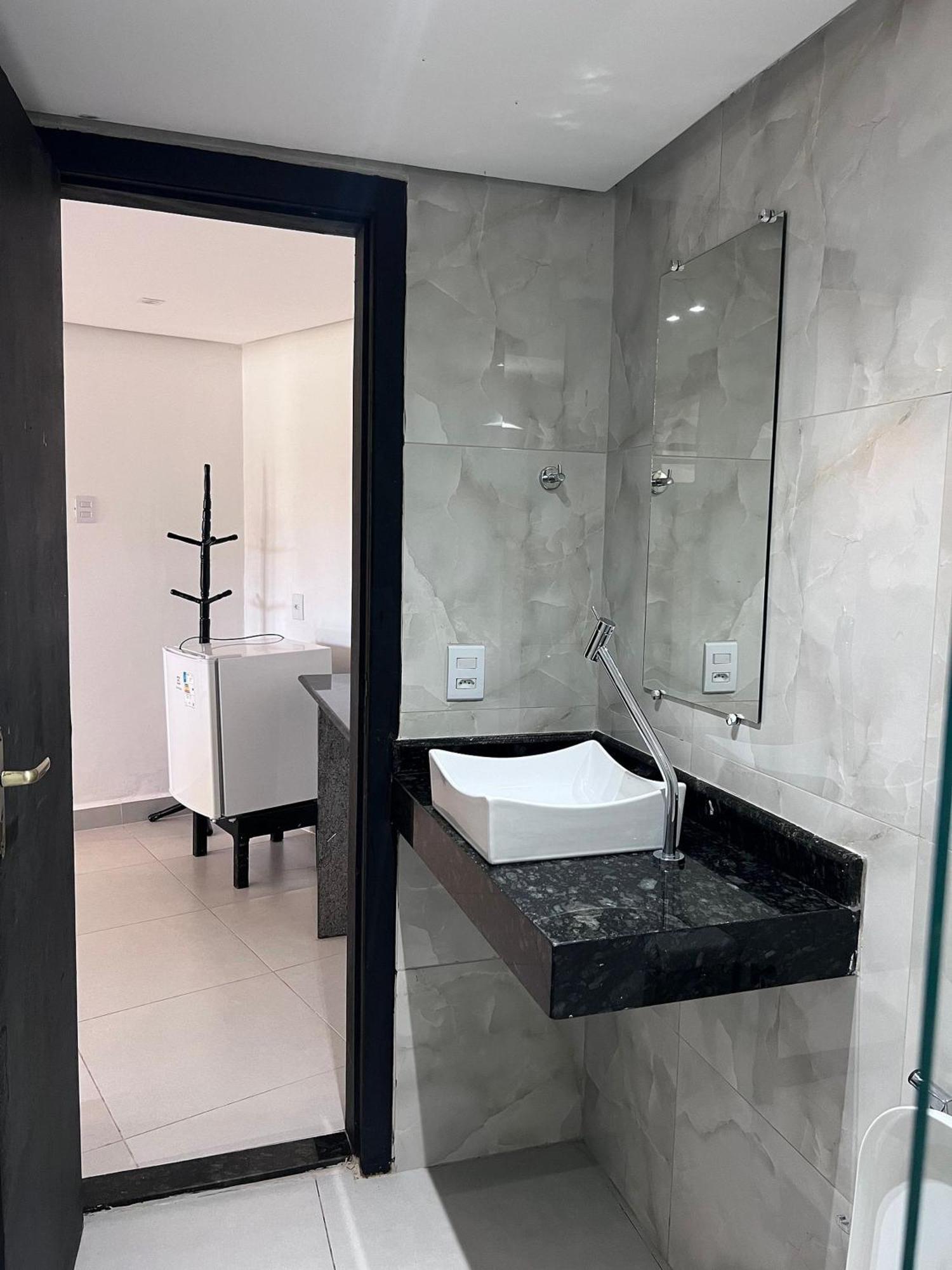 O Beira Mar Praia Hotel Esta Localizado Na Orla, Na Praia De Taperapuan, Cafe Incluso, Wi-Fi 500Mb, Piscinas, Estacionamento Privativo, Ar Condicionado Split, Smart Tv, Frigobar, Porto Seguro Exterior foto