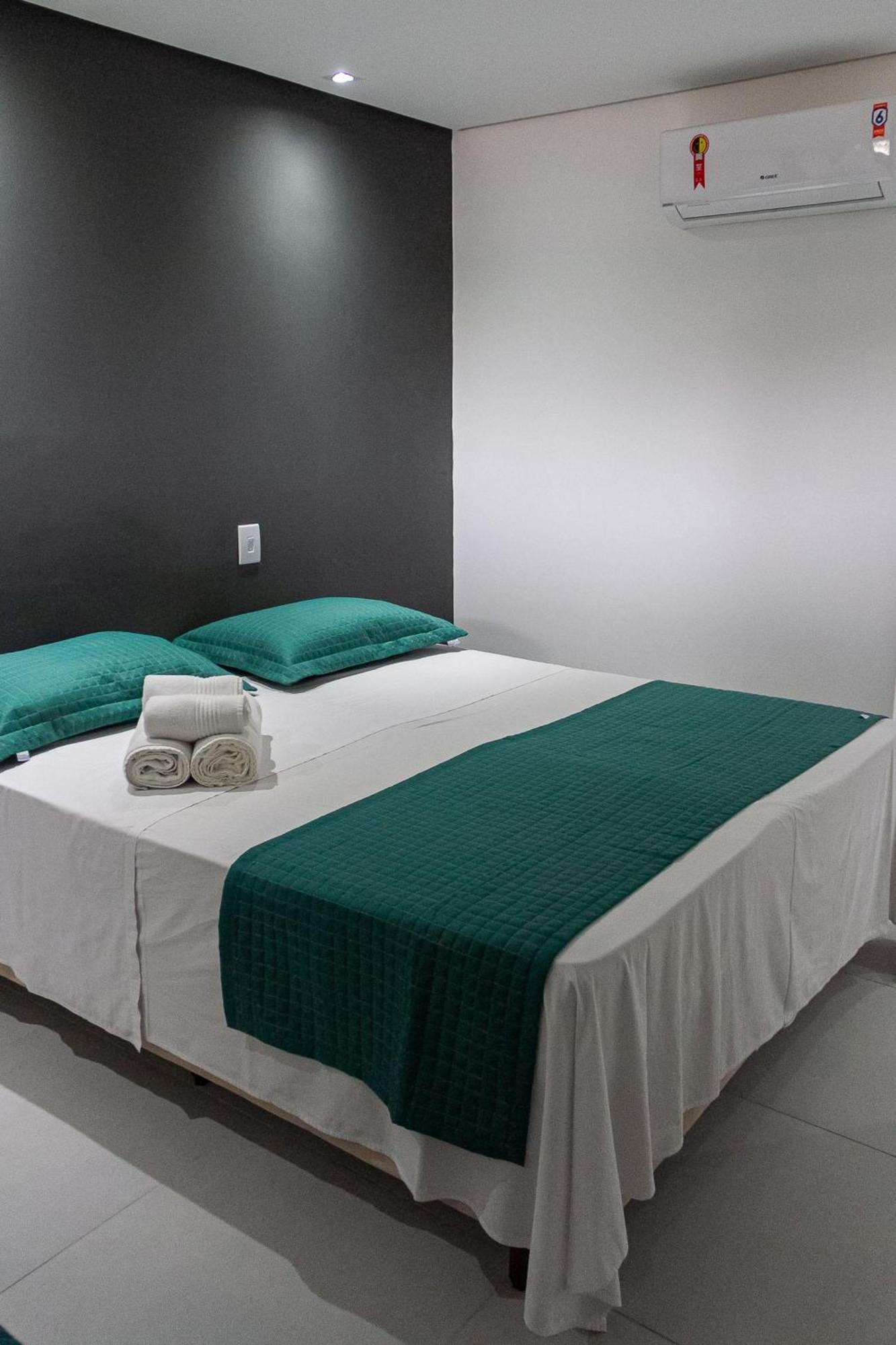 O Beira Mar Praia Hotel Esta Localizado Na Orla, Na Praia De Taperapuan, Cafe Incluso, Wi-Fi 500Mb, Piscinas, Estacionamento Privativo, Ar Condicionado Split, Smart Tv, Frigobar, Porto Seguro Exterior foto